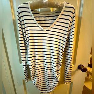 Motherhood maternity! Size small long sleeve white with navy stripes! Very GUC!